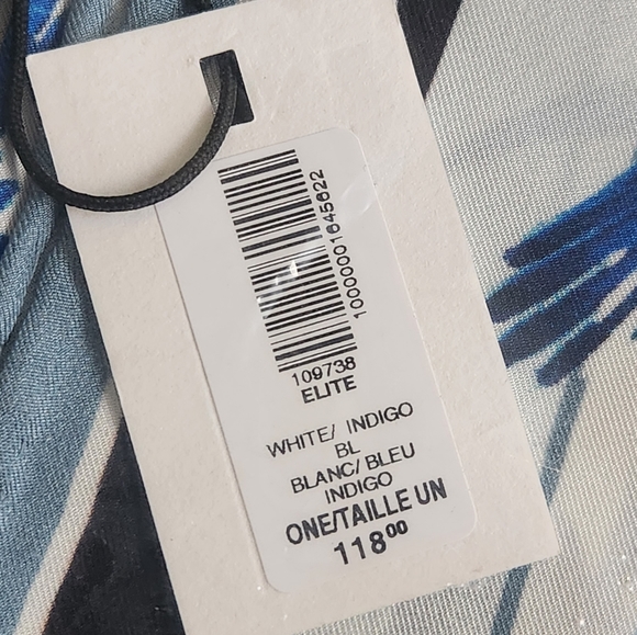 Aritzia elite large silk scarf white and indigo - Picture 4 of 5